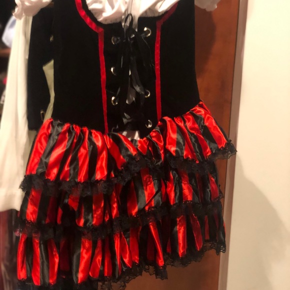 Sexy Pirate Costume - Picture 4 of 5